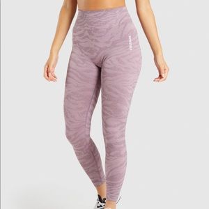 NWT XS Gymshark Adapt Seamless Leggings